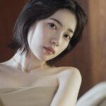 1st写真集が重版決定！＜礒部花凜＞初水着、ランジェリーが話題で、