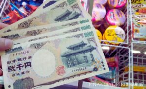 沖縄のATMで「2000円札」出てきたぁぁぁって、レアなんですか?