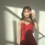 卒業発表NMB48の渋谷凪咲、胸元ちらりSEXY赤ワンピ姿に、