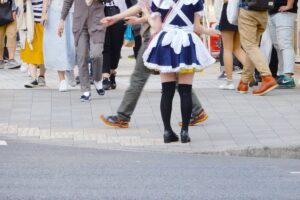 ”推し活”に、メイドカフェの“キャバクラ化”に、“デート券”に、過激化に注意!!!!!