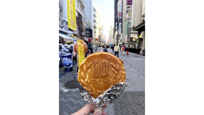 「１０円パン」若者流行グルメで１位！！　食べ歩きメニューが、