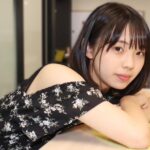 菊地姫奈がプールで真っ赤な、赤水着に“令和最強のグラビアクイーン”が、