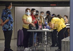 「日本人女性だけ狙い撃ちで売春婦扱い」…露出度高い服+ブランド品で入国拒否されて、