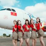 伝説の「ビキニエアライン」”機内で水着ショー”も･･･