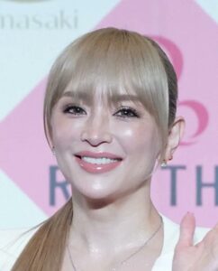 浜崎あゆみ「これがお浜の日常」数年ぶりコンビニ、レアな姿に・・・・・・・・・・