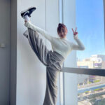須田亜香里きれいな「Ｙ字バランス」披露、驚異の「軟体芸」に称賛の声