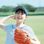 注目女優の田畑志真、エモいグラビアで初水着姿や制服姿を～週刊ヤンジャン初登場！！