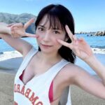 美バストがのぞくグリーンのランジェリー風水着「ヤングガンガン」17日発売！！