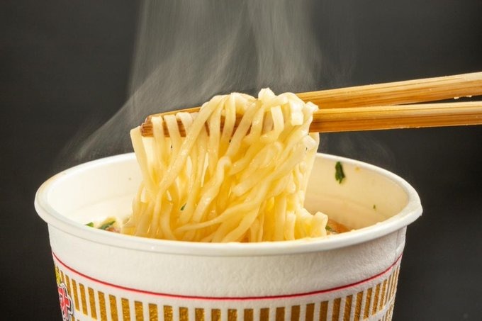 あなた毎日「カップ麺」を食べますか･･････････体調が悪くなって、