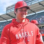 ありがた迷惑ってことか～「6万個グラブ寄贈」困惑の声が「職員室に飾るしか…」