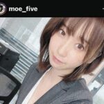 胸元のボタンへ声援飛ぶ『きゅるんな清楚系』に、伊織もえ