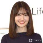 小嶋陽菜、美バストあらわなセクシーランジェリー姿披露！「最高なおっぱい」