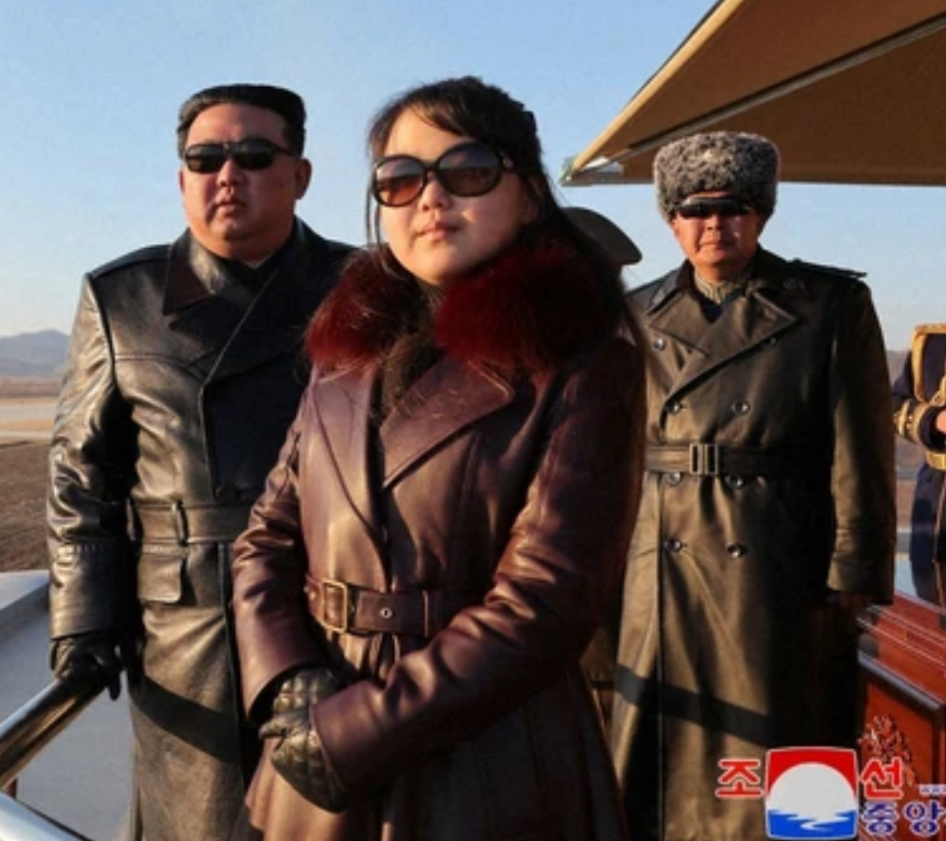 【超・驚愕！】金正恩の娘がそっくりで、