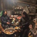 東出昌大が、3人の後輩女優と山奥で共同生活が、